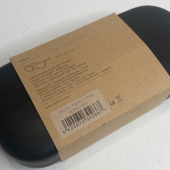 New KOMONO Allen Indigo Demi Sunglasses blue wayfarer UV400